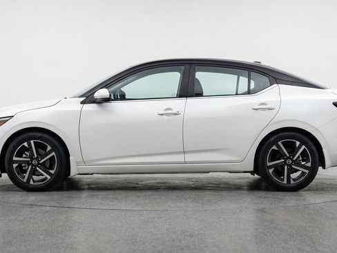 Used 2025 Nissan Sentra SV FWD image 5
