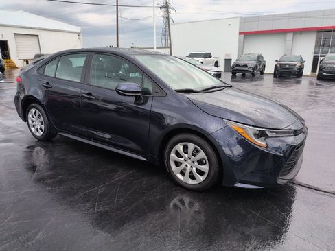 Certified 2025 Toyota Corolla LE FWD image 7
