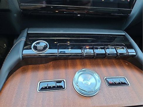 New 2025 Lincoln Navigator Black Label image 15