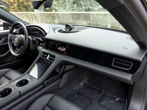 Certified 2025 Porsche Taycan RWD image 52