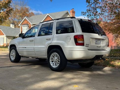 Used 2002 Jeep Grand Cherokee Limited AWD/4WD image 3