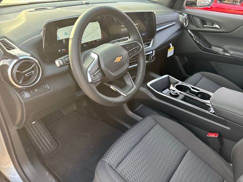 New 2026 Chevrolet Equinox LT image 15