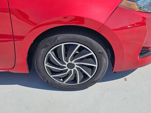 Used 2019 Toyota Corolla LE FWD image 9