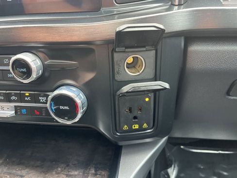 Used 2024 Ford F250 Lariat w/ Lariat Ultimate Package AWD/4WD image 33