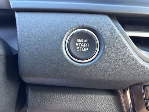 Certified 2024 Kia Seltos SX w/ SX Sunroof Package AWD/4WD image 35