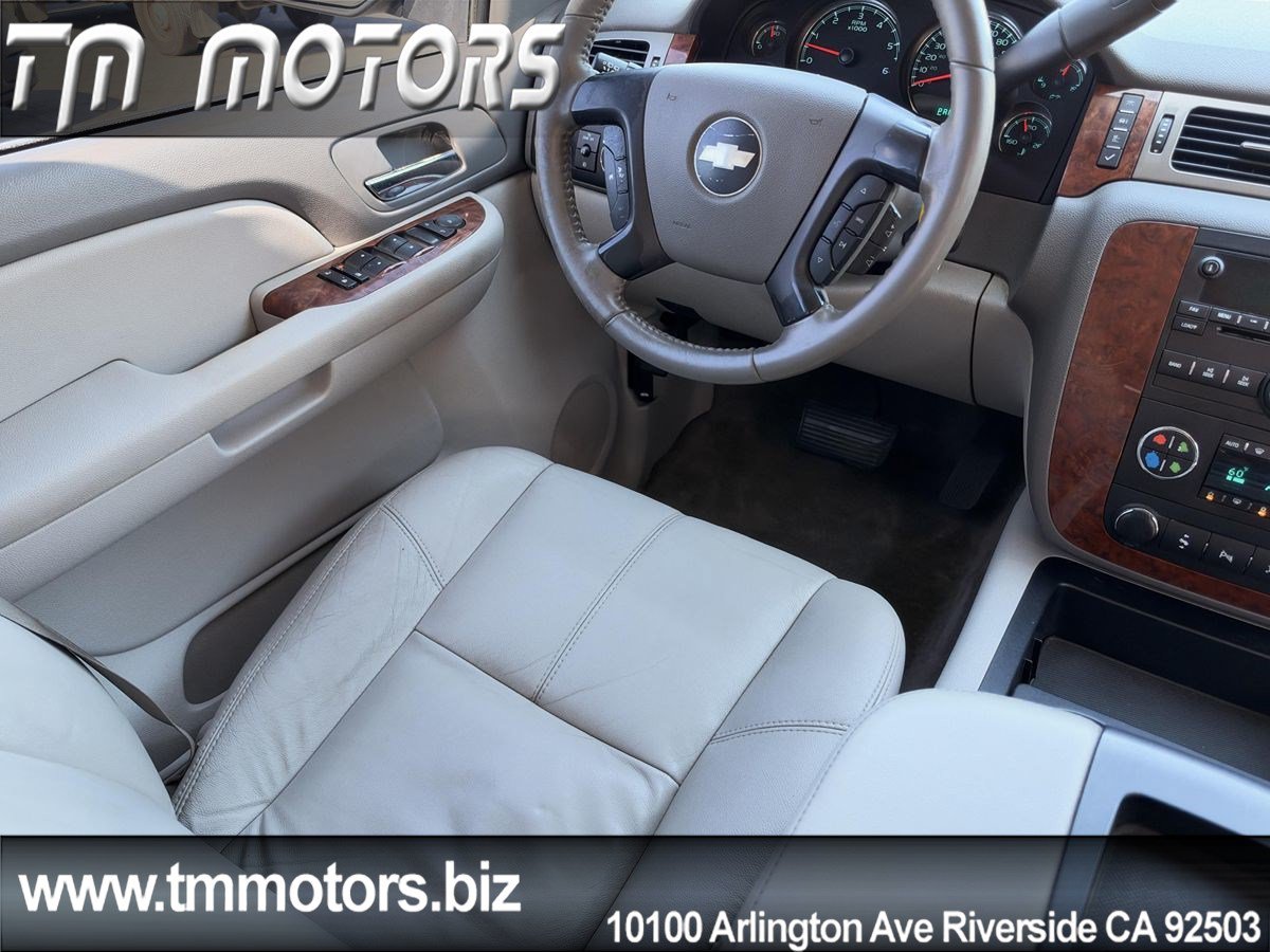 Used 2008 Chevrolet Tahoe LT w/ LT Preferred Equipment Group AWD/4WD image 15