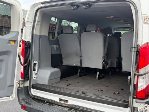 Used 2016 Ford Transit 350 XLT RWD image 10