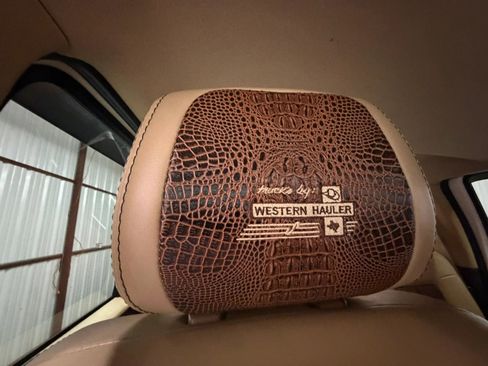 Used 2011 Ford F250 Lariat w/ Lariat Ultimate Pkg image 16