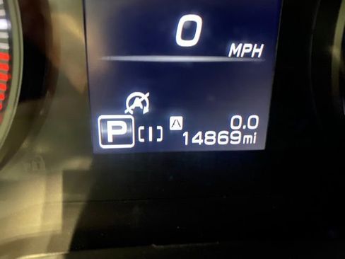Used 2024 Subaru Crosstrek 2.0i AWD/4WD image 18