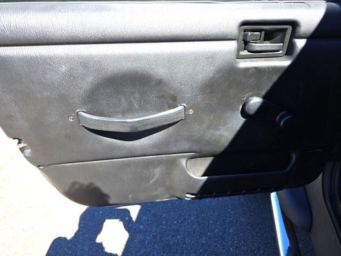 Used 2004 Jeep Wrangler X w/ Convenience Group image 22