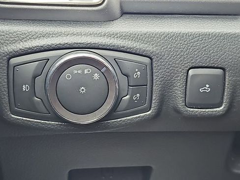 Used 2019 Ford Ranger XLT w/ Equipment Group 301A Mid image 18