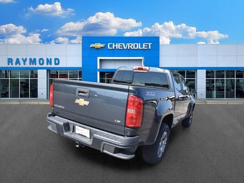 Used 2017 Chevrolet Colorado Z71 AWD/4WD image 4