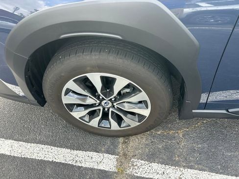 Certified 2025 Subaru Outback Limited AWD/4WD image 14