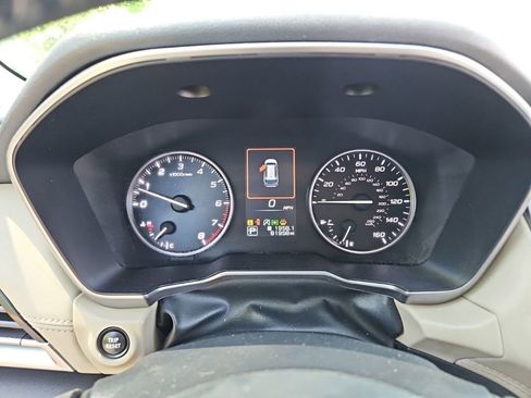 Used 2022 Subaru Outback Limited AWD/4WD image 7