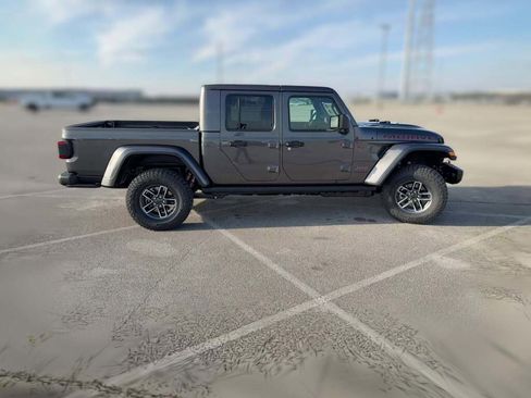 New 2026 Jeep Gladiator Mojave image 14