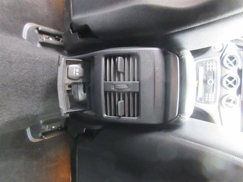 Used 2018 Mercedes-Benz CLA 250 4MATIC image 24