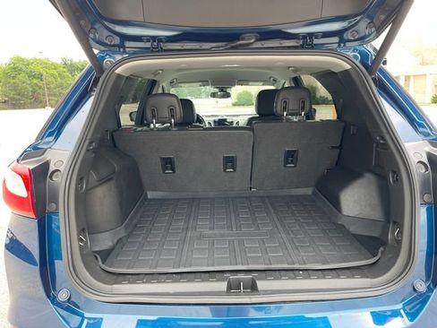 Used 2020 Chevrolet Equinox Premier FWD image 16