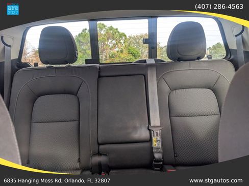 Used 2017 Chevrolet Colorado LT w/ LT Convenience Package image 17