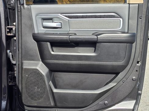 Used 2019 RAM 2500 Big Horn image 48