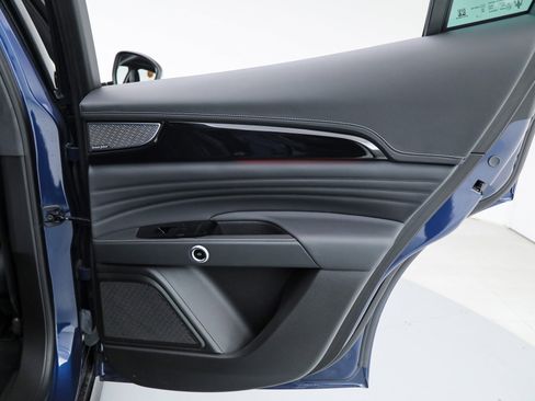 New 2025 Maserati Grecale Modena image 16