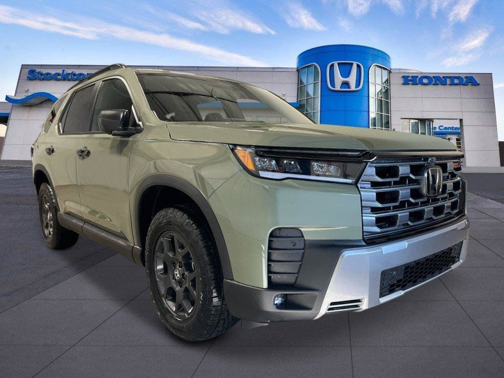 New 2026 Honda Pilot TrailSport image 9
