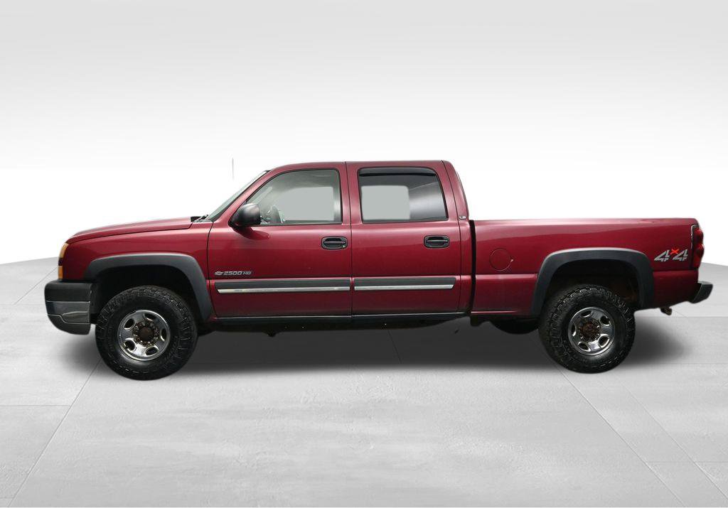 Used 2005 Chevrolet Silverado 2500 LS AWD/4WD image 2