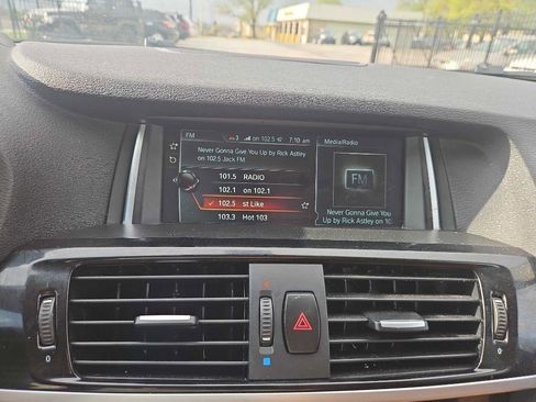 Used 2017 BMW X3 sDrive28i RWD image 25