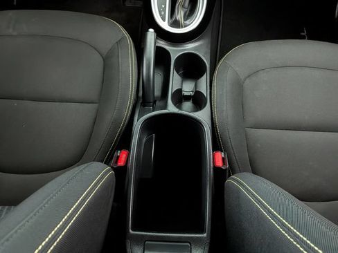 Used 2016 Kia Soul + FWD image 26