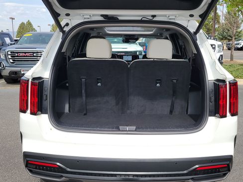 Used 2023 Kia Sorento SX Prestige w/ Panoramic Sunroof Package AWD/4WD image 14