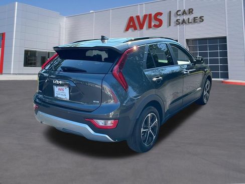 Used 2025 Kia Niro LX FWD image 6