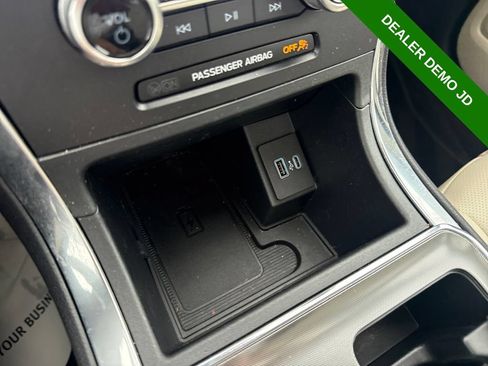 Used 2024 Ford Edge Titanium w/ Equipment Group 301A AWD/4WD image 35