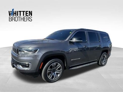 Used 2023 Jeep Wagoneer 4WD w/ Premium Group I image 1