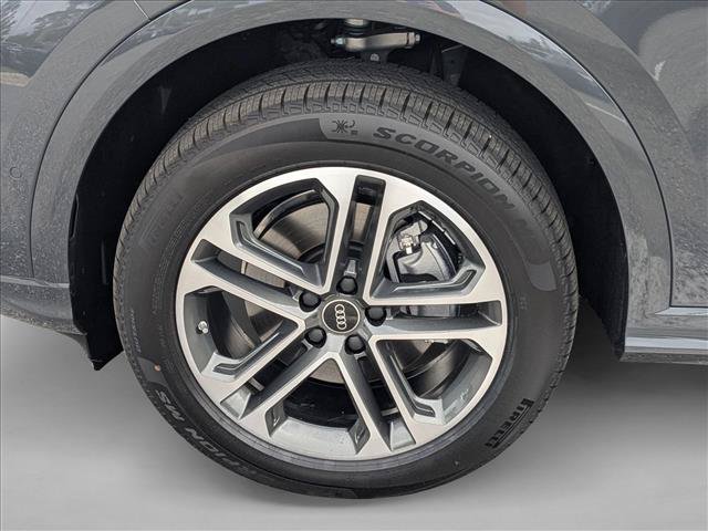 New 2026 Audi Q5 Premium Plus w/ Premium Plus AWD/4WD image 9