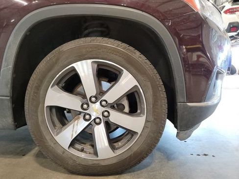 Used 2018 Chevrolet Traverse LT AWD/4WD image 17