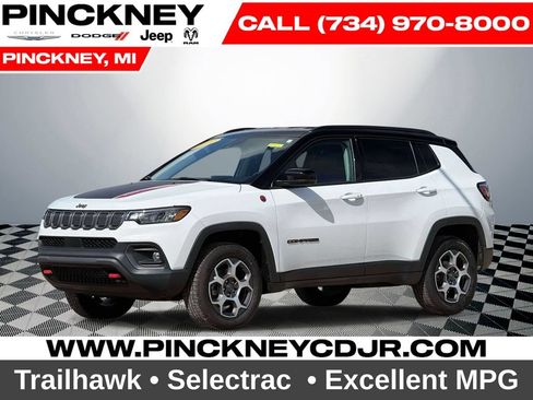 Used 2022 Jeep Compass Trailhawk w/ Trailhawk Convenience Group AWD/4WD image 1