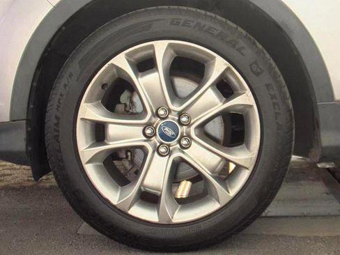 Used 2013 Ford Escape SEL FWD image 9