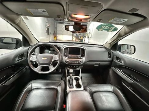 Certified 2022 Chevrolet Colorado LT w/ Luxury Package AWD/4WD image 19