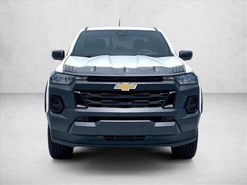 Used 2024 Chevrolet Colorado W/T w/ WT Convenience Package RWD image 3