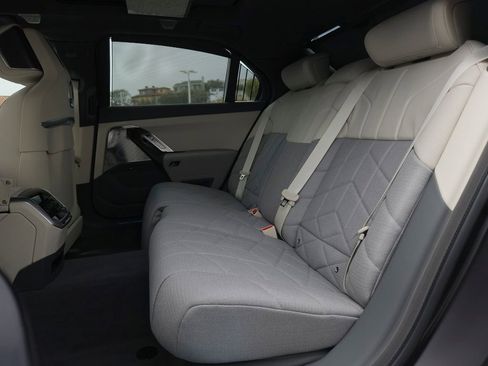 New 2026 BMW 760i xDrive AWD/4WD image 8