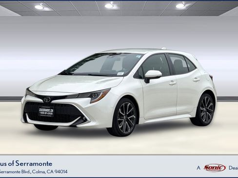 Used 2019 Toyota Corolla XSE image 1