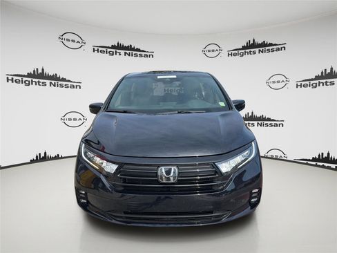 Used 2024 Honda Odyssey Sport image 9