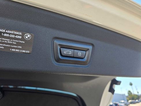 Used 2025 BMW i4 eDrive40 image 18