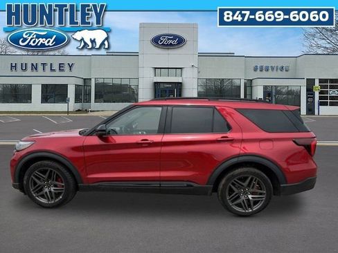 Used 2025 Ford Explorer ST AWD/4WD image 7