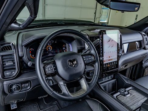 Used 2025 RAM 3500 Limited image 16