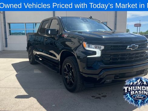 Used 2024 Chevrolet Silverado 1500 RST AWD/4WD image 3