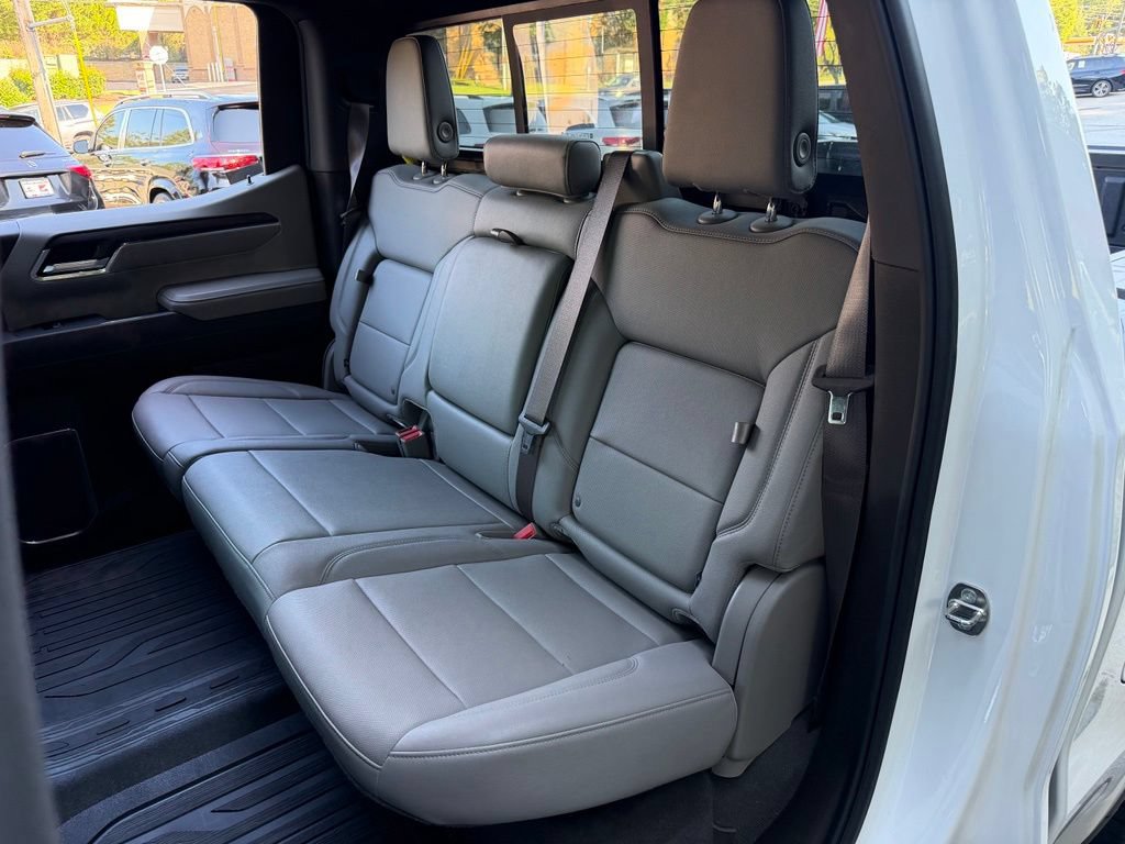 Used 2024 GMC Sierra 1500 SLT w/ SLT Premium Plus Package AWD/4WD image 30