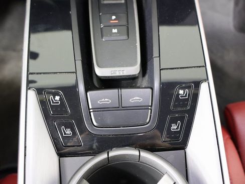 Certified 2021 Porsche 911 Targa 4S image 31