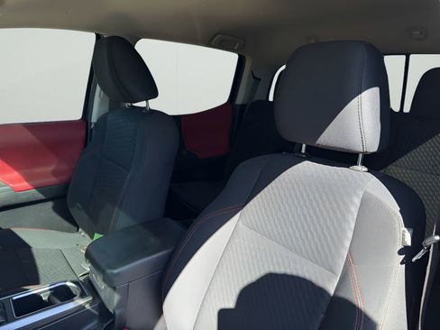 Used 2021 Toyota Tacoma SR5 image 11