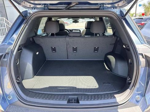 New 2026 Chevrolet Equinox LT w/ Midnight Edition FWD image 8
