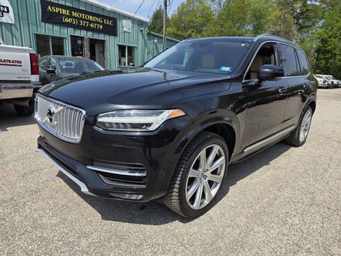 Used 2016 Volvo XC90 T6 Inscription w/ Vision Package AWD/4WD image 3
